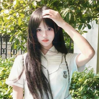 三女性